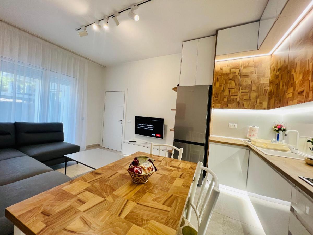 Te Nana Home Shkodër Extérieur photo