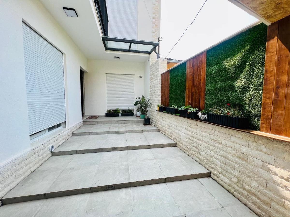 Te Nana Home Shkodër Extérieur photo